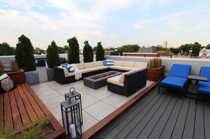 Rooftop Deck with a Fire Pit (13)