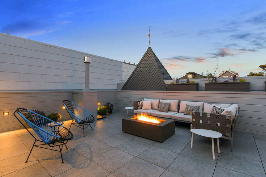 Rooftop Deck with a Fire Pit (2)
